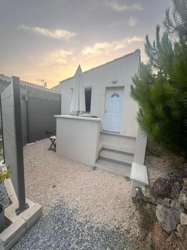 Charmante dépendance