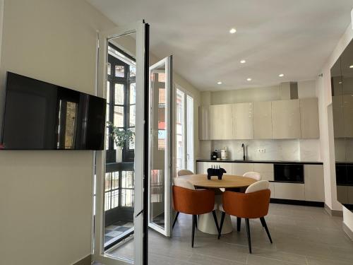 Navas 201 Elegant Suite