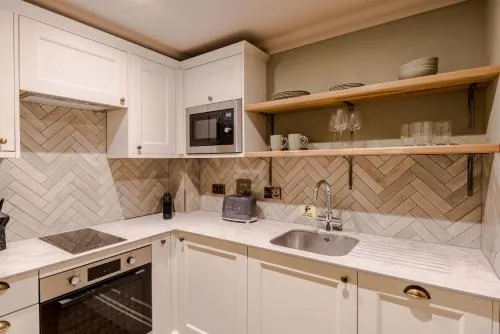 Tyndall's Park - Your Apartment photo 10