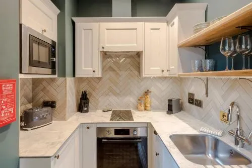 Tyndall's Park - Your Apartment photo 29