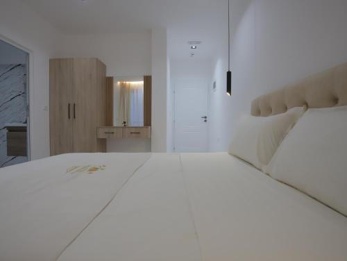 Cama o camas de una habitación en Shatri Hotel