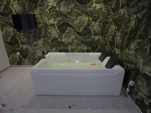 Imagen de la galería de Shatri Hotel, en Vranisht