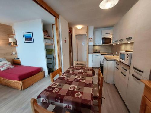 Studio divisible au cœur de La Plagne-Tarentaise, pour 4 personnes - FR-1-353-131