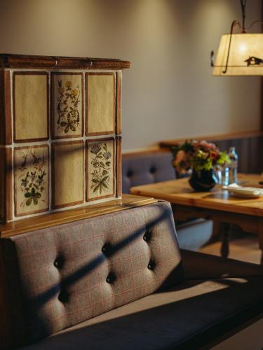 Posezení v ubytování Interalpen-Hotel Tyrol