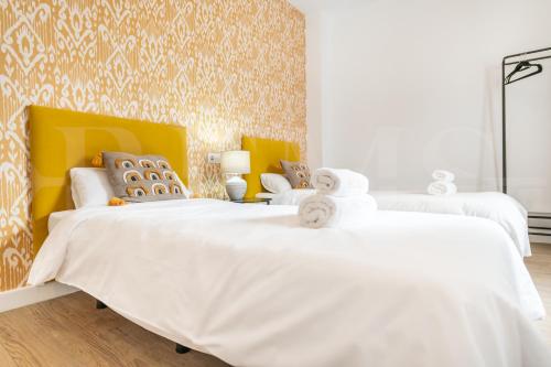 Picturesque apartment with terrace by REMS