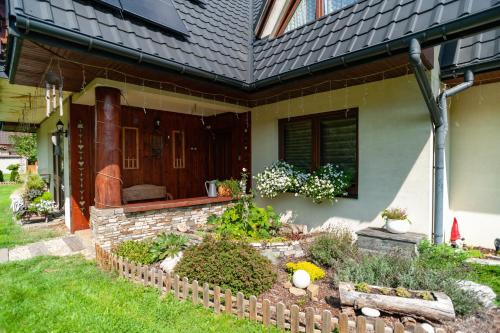 Κήπος έξω από το Apartament u Czernikow