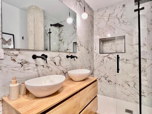 Ένα μπάνιο στο Apartamento Suite Miramar Playa de Usil