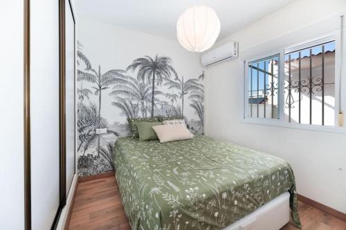 Urban Charm Rooftop Apartment with Vista