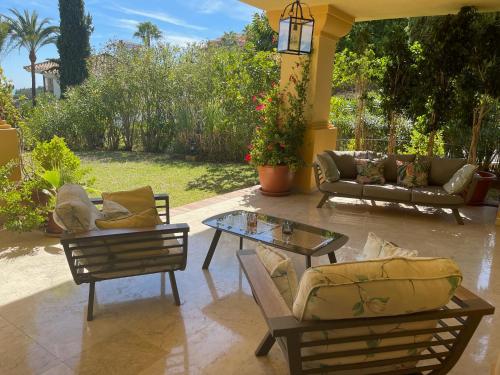 Golf Villa in Marbella, Frontline Golfvilla in RioReal Golf photo 7