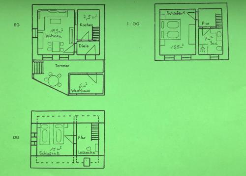 two diagrams of a floor plan of a house at Gemütliches Stadthaus im Herzen der Altstadt in Bad Dürkheim