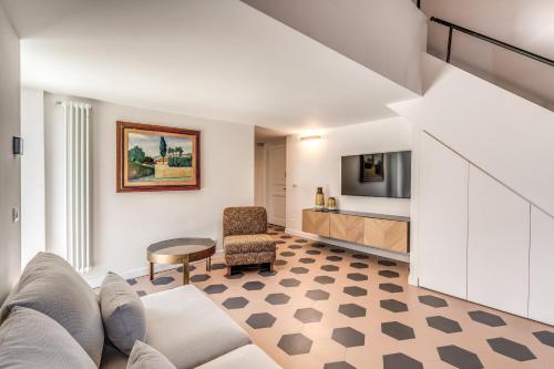 Cisterna 8