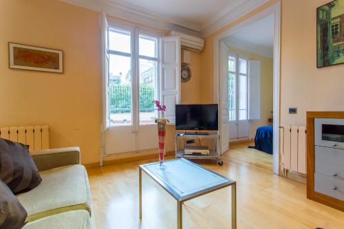 Charming Central Apartment Big Sunny Terrace!