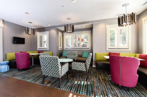 Televisyen dan/atau pusat hiburan di Residence Inn by Marriott Amelia Island