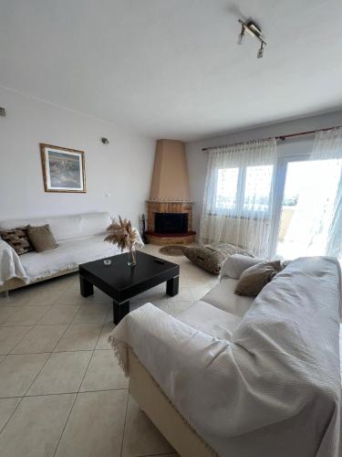 All Seasons Apartments