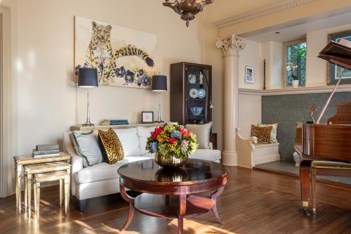 Stonehurst Place Bed & Breakfast Image