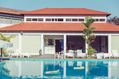 Kolam renang di atau dekat dengan Hotel Água Das Araras