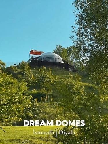 Foto sihtkohas Qəbələ asuva majutusasutuse Dream Domes Luxury Glamping Tents galeriist