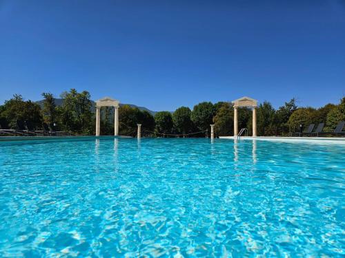 Πισίνα στο ή κοντά στο Le Parc château Gipieres