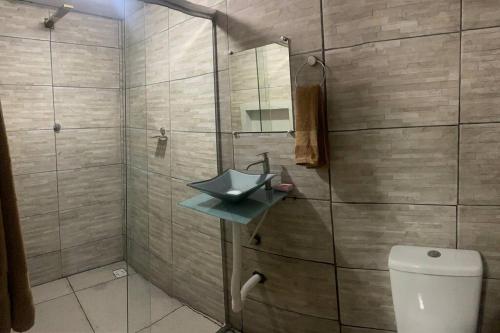 Ένα μπάνιο στο Loft moderno bem localizado