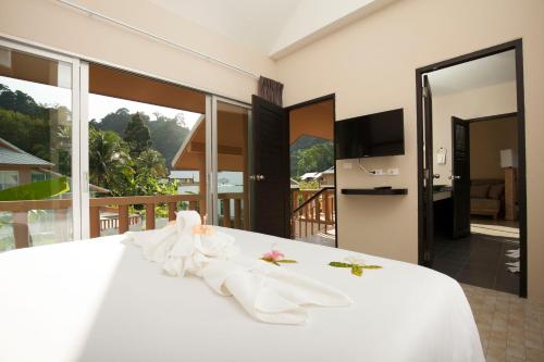 Gallery image of TheLifeCo Wellbeing Phuket Detox Center and Vegan Hotel - SHA Plus in Nai Thon Beach
