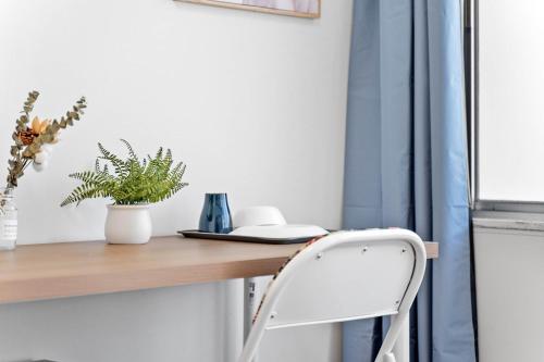 Galería fotográfica de Courtyard Single Room - Serene Spot at Peakhurst - Shared Bathroom en Peakhurst