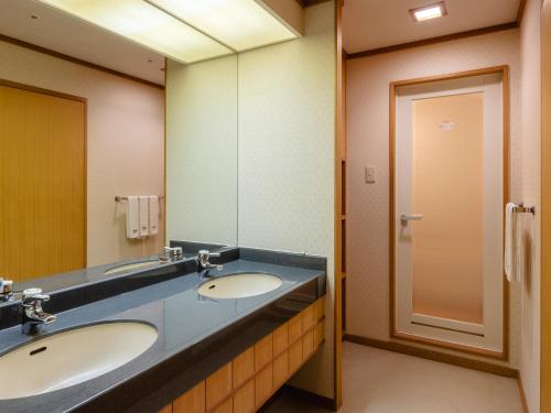 Koupelna v ubytování Tsubamesanjo Washington Hotel
