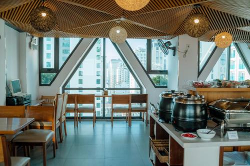 Jídlo v hotelu nebo okolí