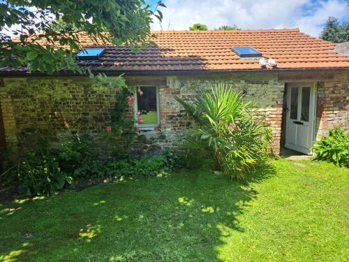 Photo de la galerie de l'établissement Clos St Vaast près plage et port, à Saint-Vaast-la-Hougue