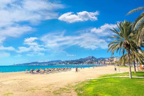 EST 22-Amplio apartamento en pleno centro JUNTO AL MAR, WIFI FIBRA, PARKING