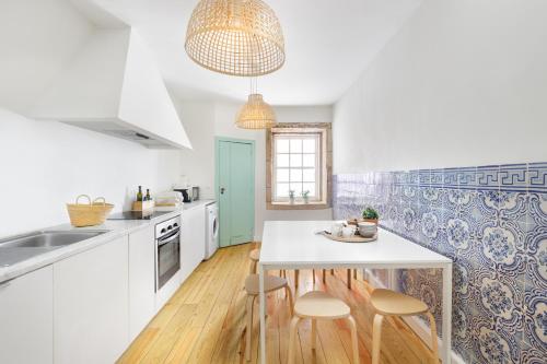 Charming Historic 31 Janeiro Street