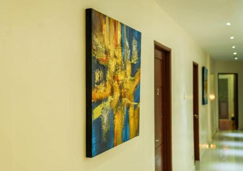 Gambar di galeri bagi Private Villa - Overlooking View of Taal R-Maison di Cagayuan
