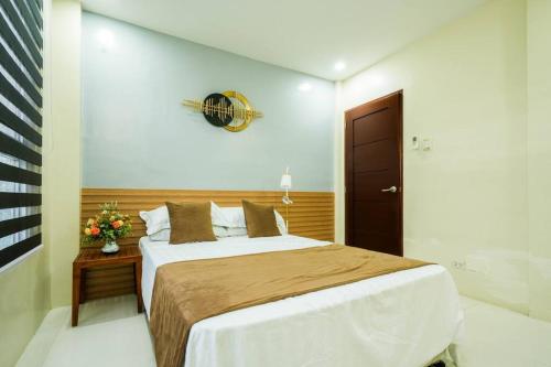 Katil atau katil-katil dalam bilik di Private Villa - Overlooking View of Taal R-Maison