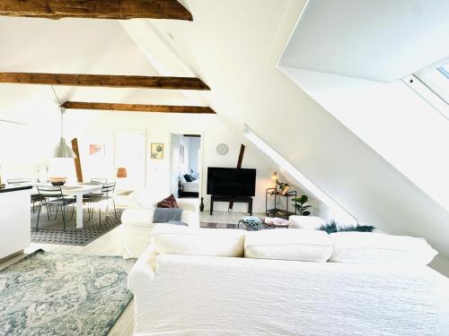 Χώρος καθιστικού στο aday - 4 Bedrooms Penthouse in Langholt