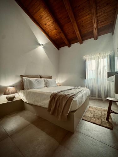 Junior Suite with Balcony