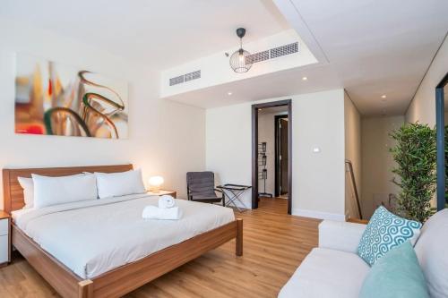 Duplex Suite in 5-Star Movenpick Hotel