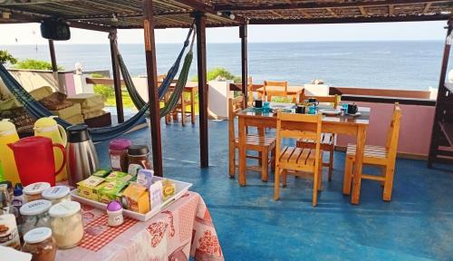 Jídlo v hotelu nebo okolí