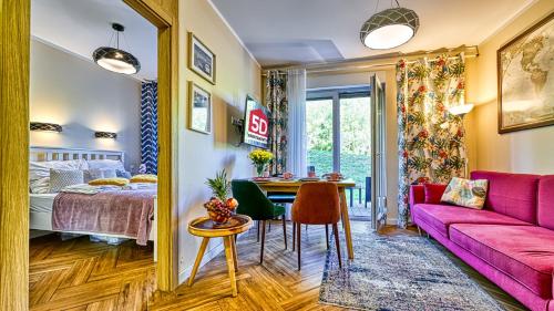 Apartament Podróżniczy z prywatną Sauną blisko Elementsa - 5D Apartments