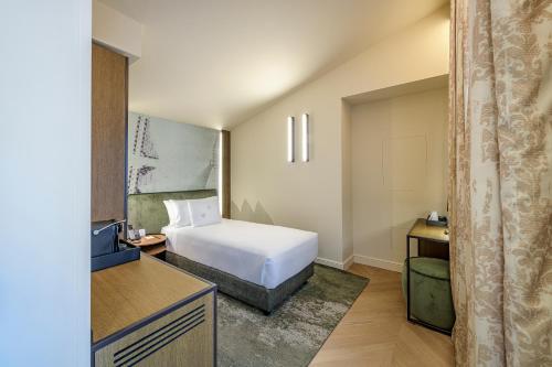 Palazzo Montebello photo 14