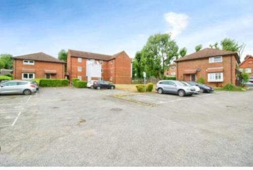 Gambar di galeri bagi Cozy Romford Escape with Modern Amenities di Romford