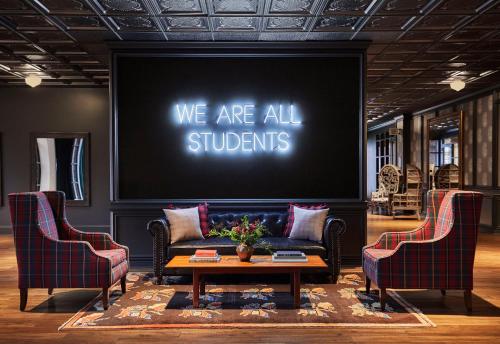 Graduate by Hilton Minneapolis Image
