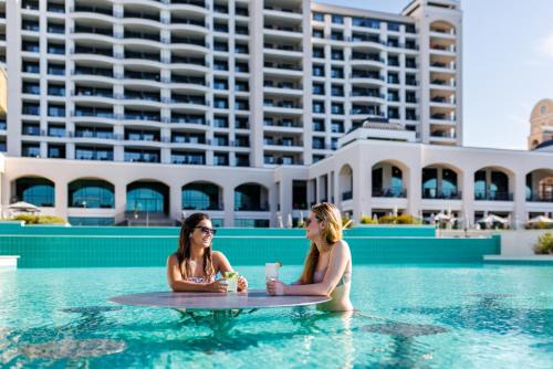 Πισίνα στο ή κοντά στο Secrets Sunny Beach Resort and Spa - Premium All Inclusive - Adults Only