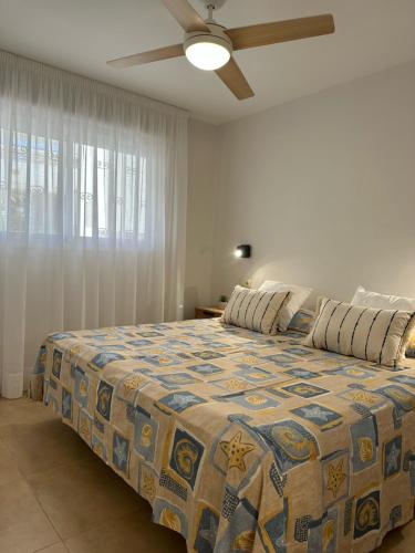 Ένα ή περισσότερα κρεβάτια σε δωμάτιο στο KALMA beach house,by Mahbo