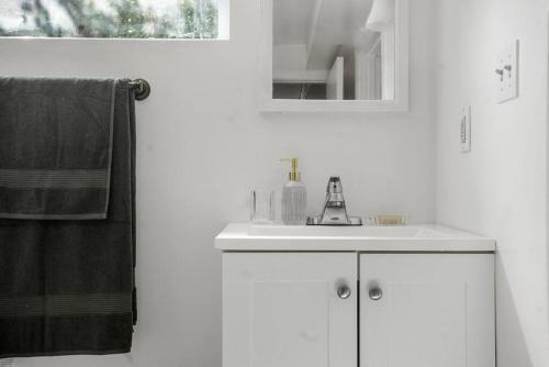 Koupelna v ubytování Entire Spacious Home Near DC