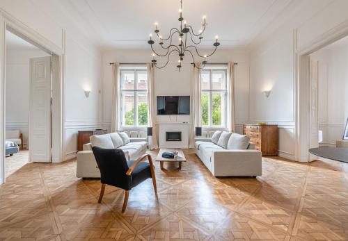 Andrássy 28, next to Opera