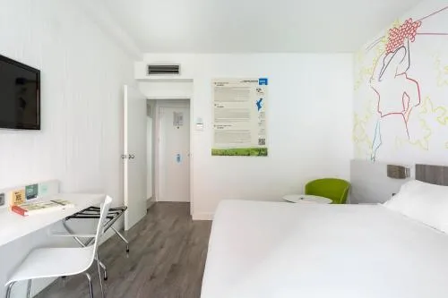 Ibis Styles Madrid Prado photo 10
