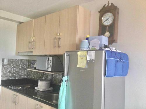 Kuchyň nebo kuchyňský kout v ubytování Casa Luis Staycation SMDC Tagaytay