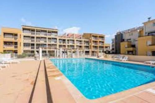 Πισίνα στο ή κοντά στο Port Dauphin II, T3, 6 pers, piscine, parking, wifi, centre port