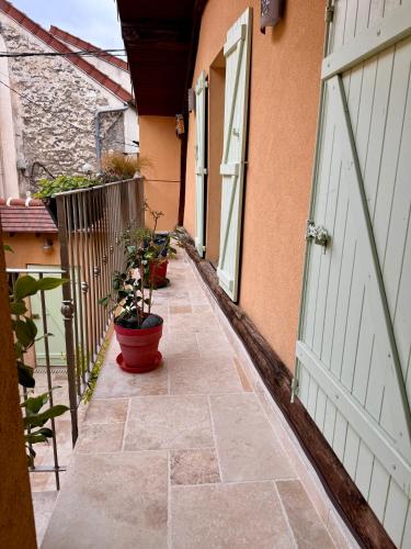 Photo de la galerie de l'établissement Dans le Patio, à Conflans-Sainte-Honorine