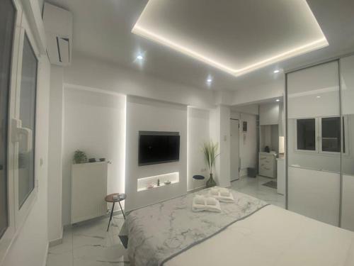 Stylish Gem Close to Acropolis
