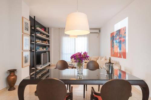 Downtown Apartment Tirana